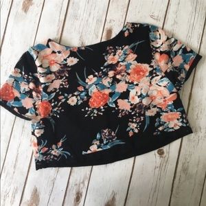 BCNU Floral Crop Top